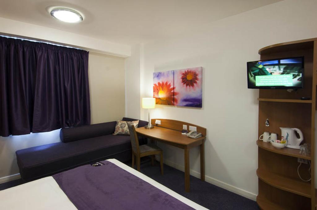 Premier Inn Leamington Spa Town Centre Exteriör bild