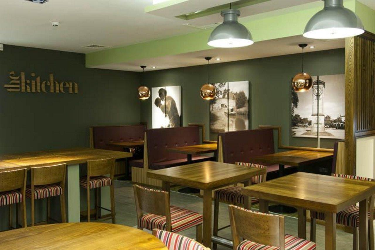 Premier Inn Leamington Spa Town Centre Exteriör bild